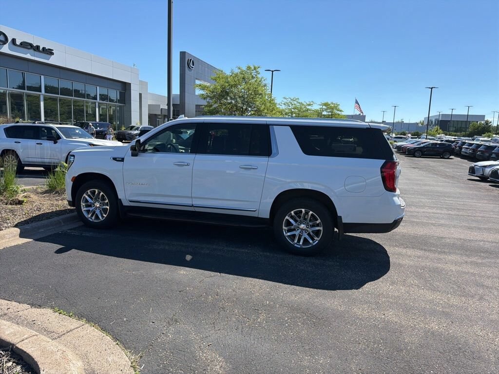 Used 2024 GMC Yukon XL SLT SUV