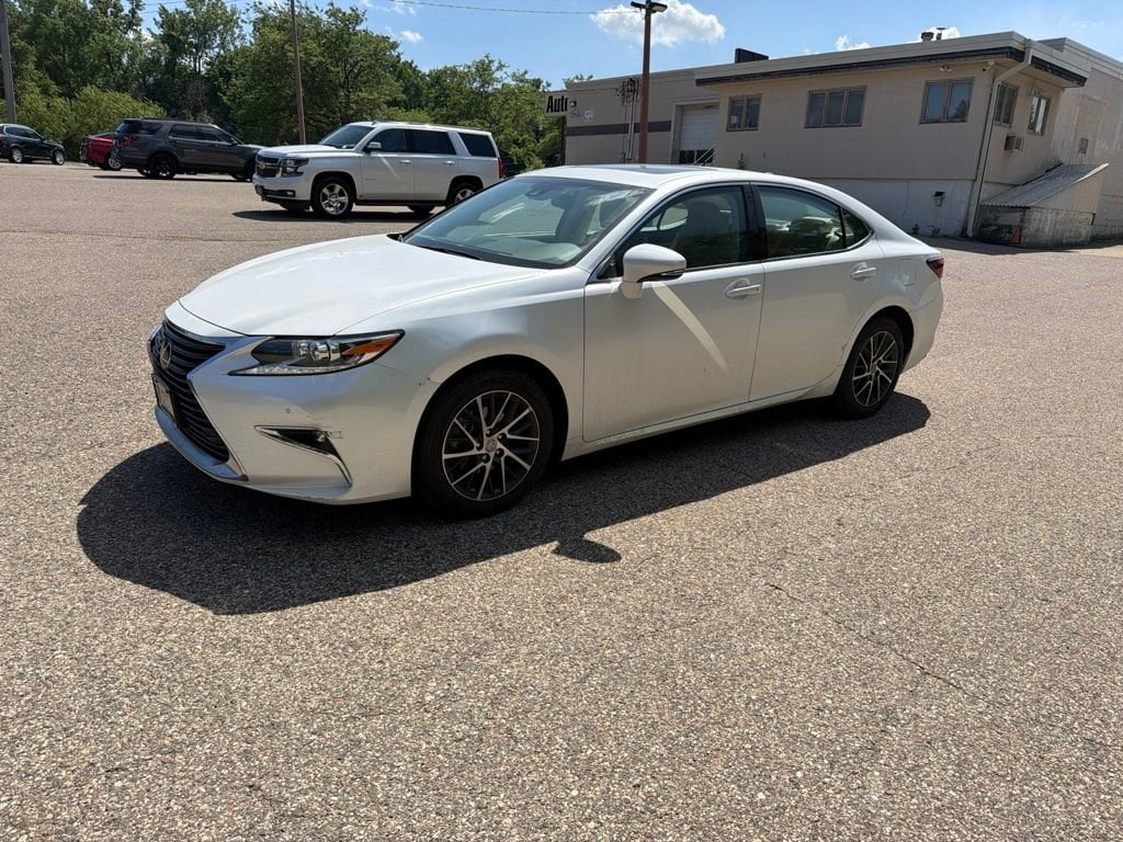 Used 2017 Lexus ES 350 Sedan