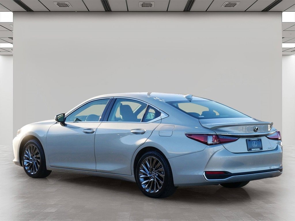 Used 2024 Lexus ES 300h Ultra Luxury Sedan
