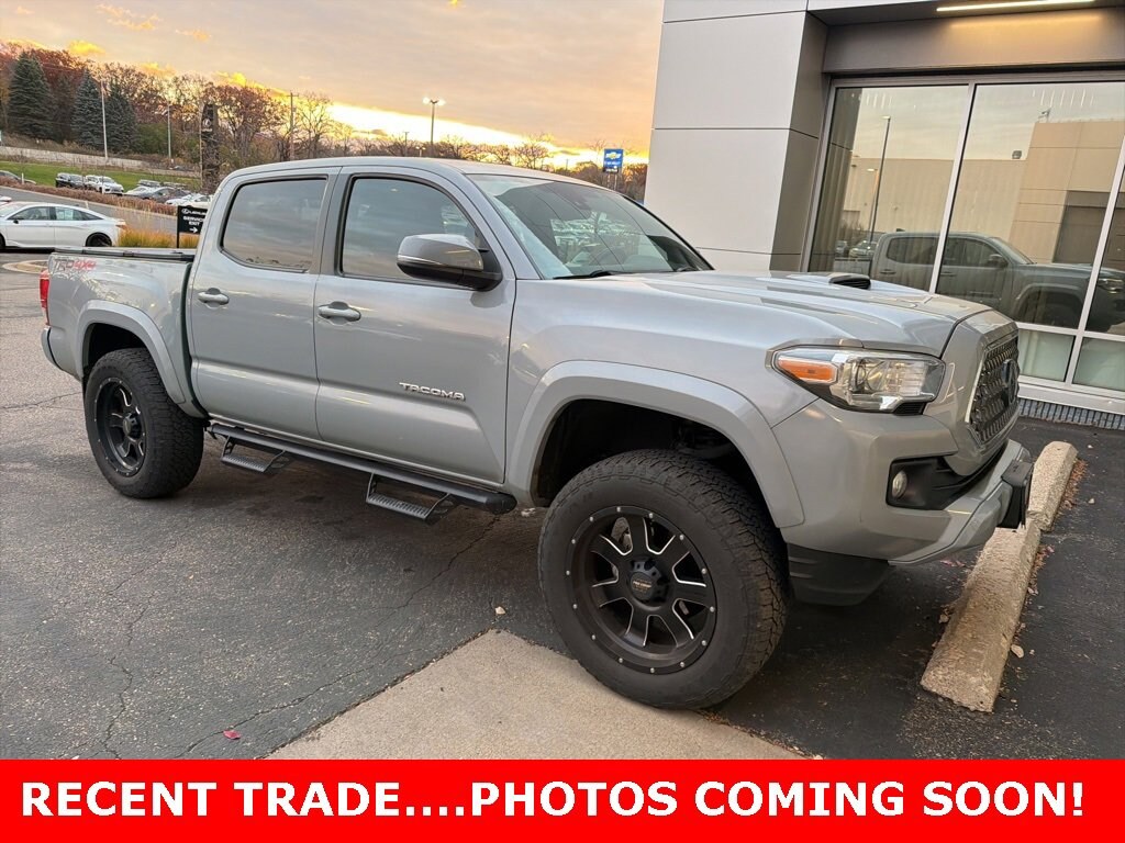 Used 2019 Toyota Tacoma Truck Double Cab