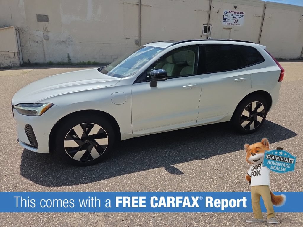 Used 2025 Volvo XC60 Plus with VIN YV4H60RC2S1185161 for sale in Wayzata, Minnesota