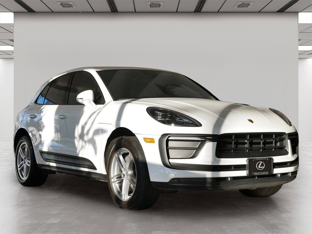 2022 Porsche Macan Base's photo
