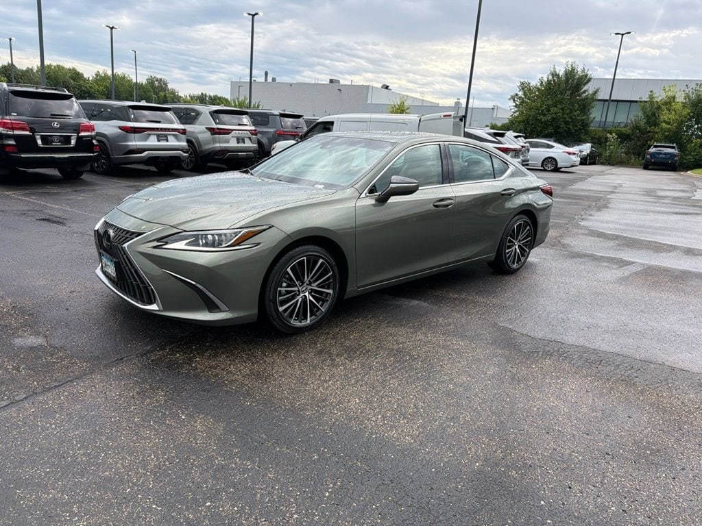 Used 2025 Lexus ES 350 Base Sedan