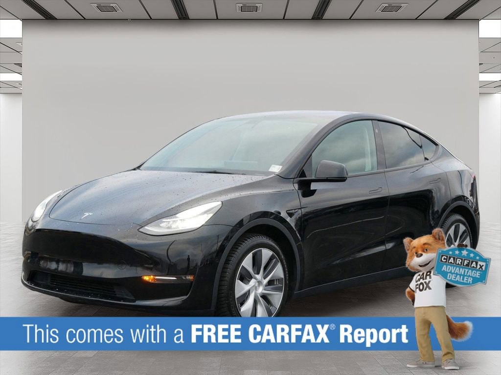 Used 2022 Tesla Model Y Long Range with VIN 7SAYGAEE8NF336600 for sale in Wayzata, MN