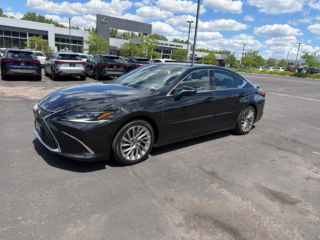 Used 2022 Lexus ES 350 Ultra Luxury Sedan