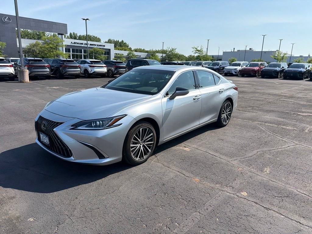 Used 2024 Lexus ES 250 Luxury Sedan