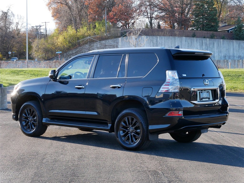 2023 Lexus GX 460 photo 2