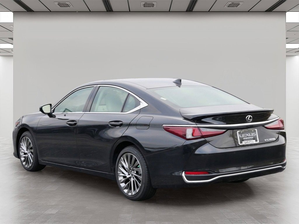 New 2025 Lexus ES 300h ULTRA LUXURY SEDAN