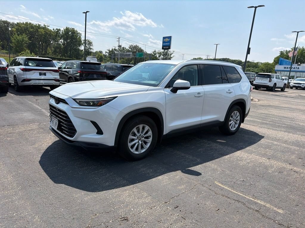 Used 2024 Toyota Grand Highlander XLE SUV