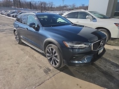 2022 Volvo V60 Cross Country T5 AWD Wagon