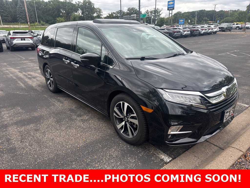 2020 Honda Odyssey Elite photo 2