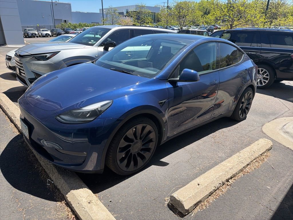 2022 Tesla Model Y's photo