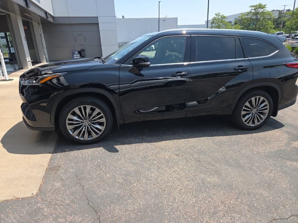 Used 2020 Toyota Highlander Platinum SUV