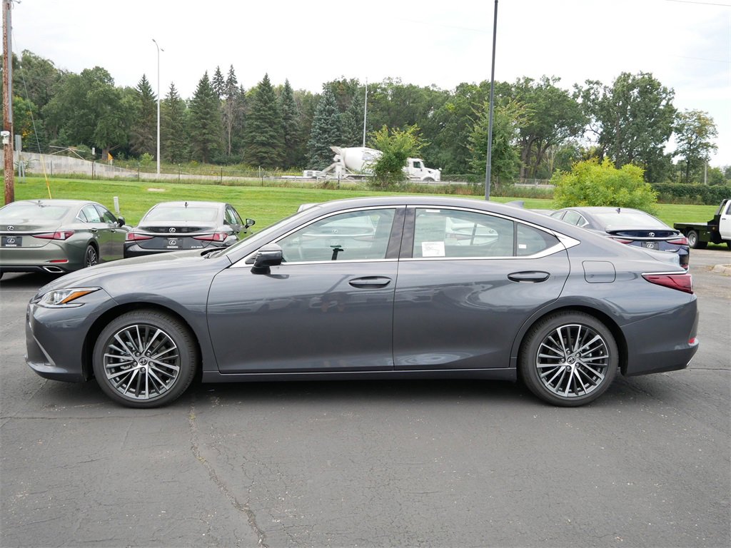 2025 Lexus ES 350 photo 3