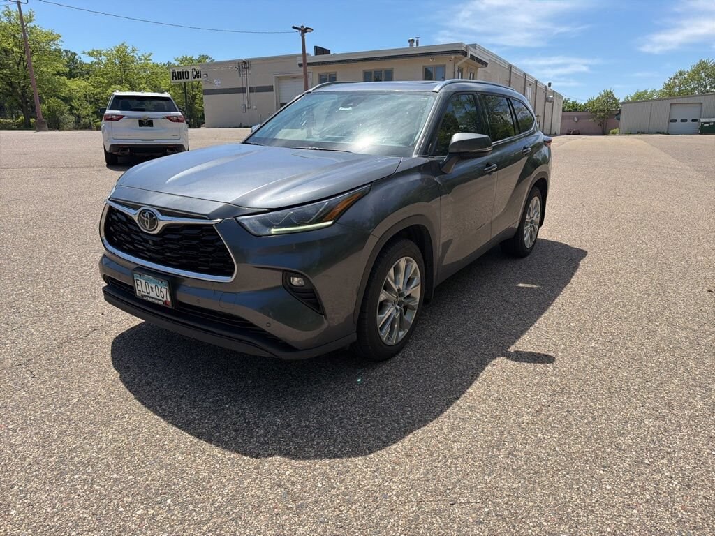 Used 2020 Toyota Highlander Limited SUV