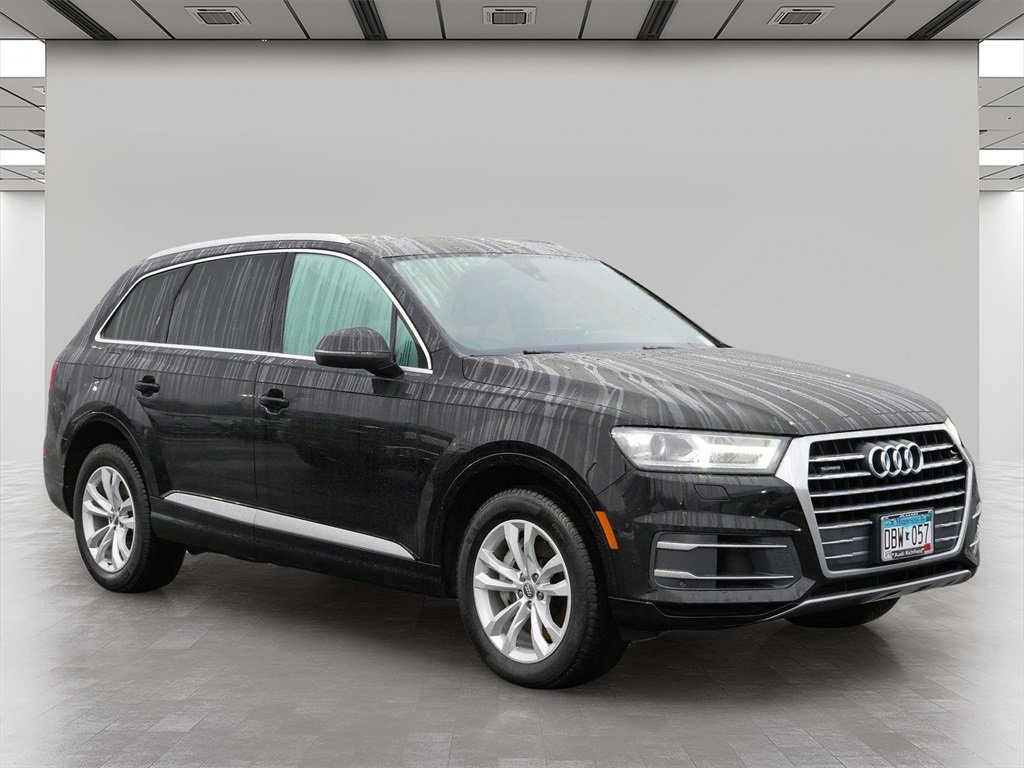 2019 Audi Q7 Premium's photo
