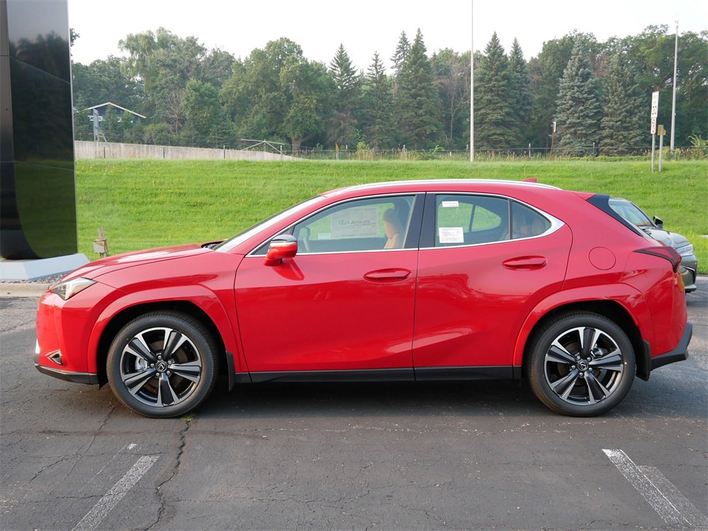 2025 Lexus UX Premium photo 3