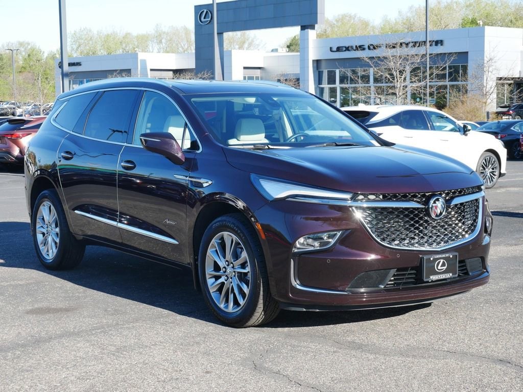 2023 Buick Enclave Avenir AWD's photo