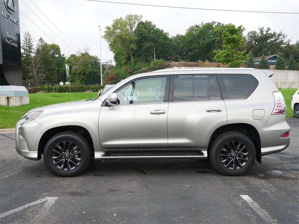 2023 Lexus GX 460 Premium photo 2
