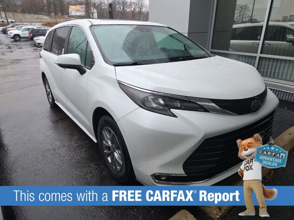 Used 2024 Toyota Sienna XLE with VIN 5TDYSKFC8RS148546 for sale in Wayzata, Minnesota