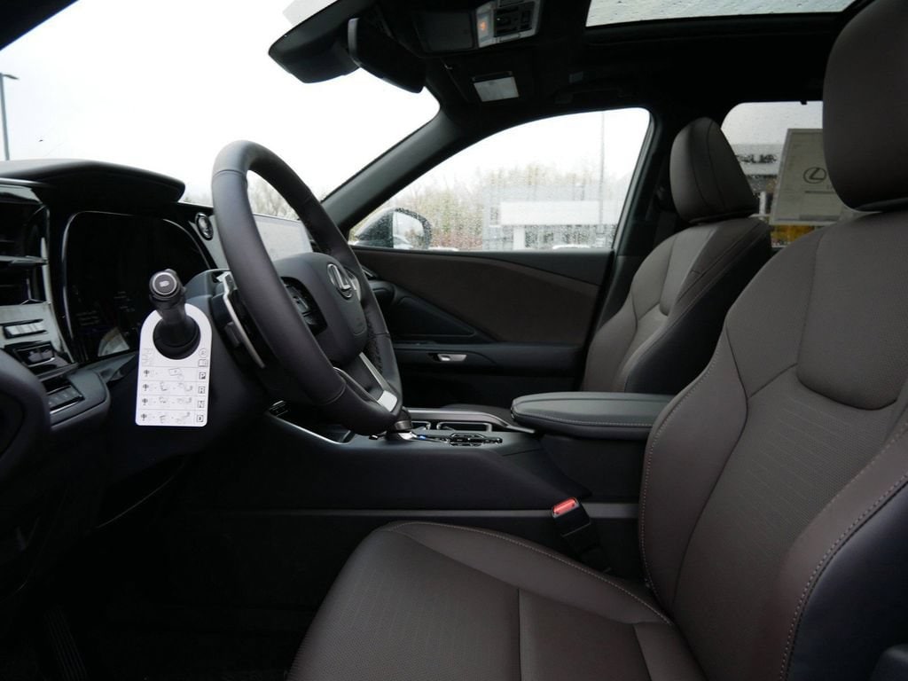 2026 Lexus TX Premium - Photo 9