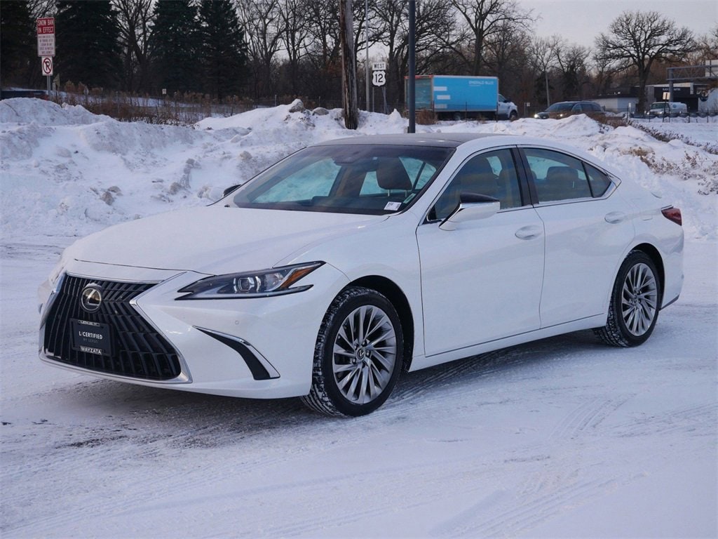 2023 Lexus ES 350 Luxury's photo