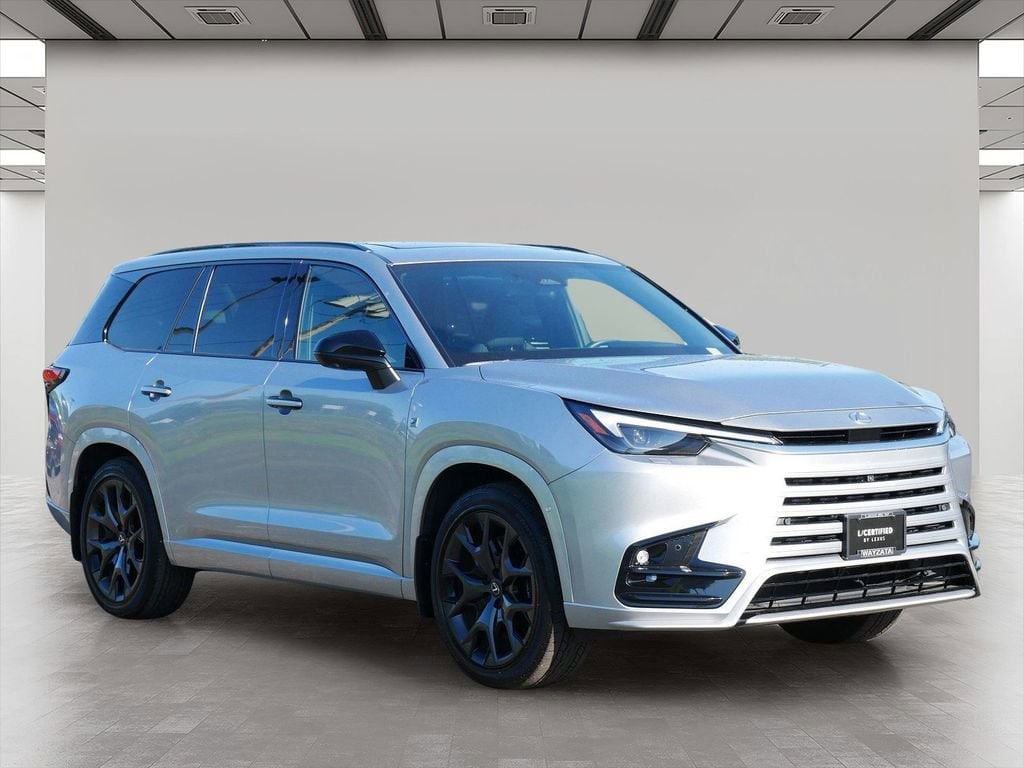 2025 Lexus TX 500h 500h F Sport Luxury's photo