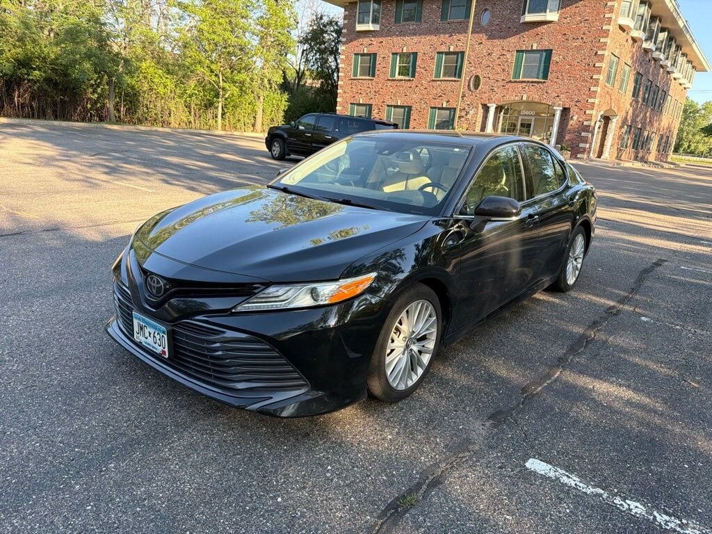 Used 2019 Toyota Camry XLE V6 Sedan