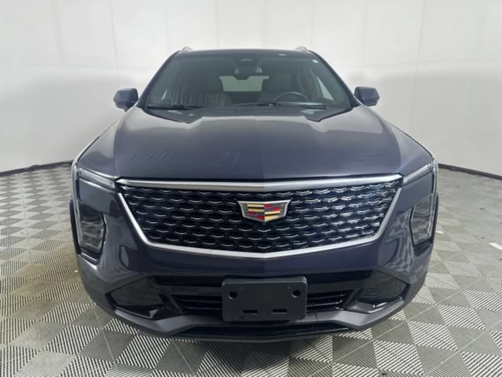 Used 2025 Cadillac XT4 AWD Premium Luxury