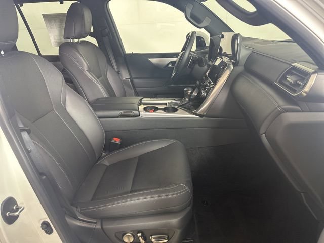 2024 Lexus LX F-Sport - Photo 19