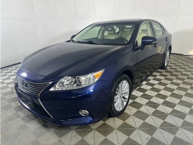 Used 2015 Lexus ES 350 with VIN JTHBK1GG1F2206869 for sale in Westport, CT