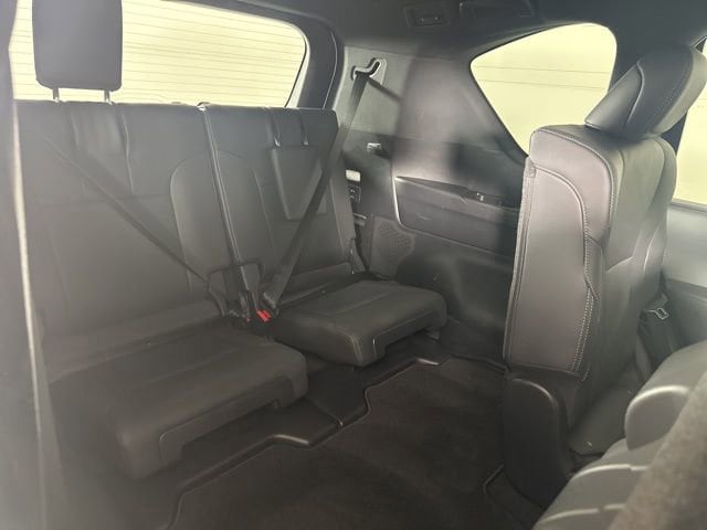 2024 Lexus LX F-Sport - Photo 17
