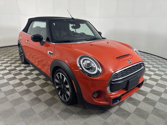 2020 MINI Convertible Cooper S's photo