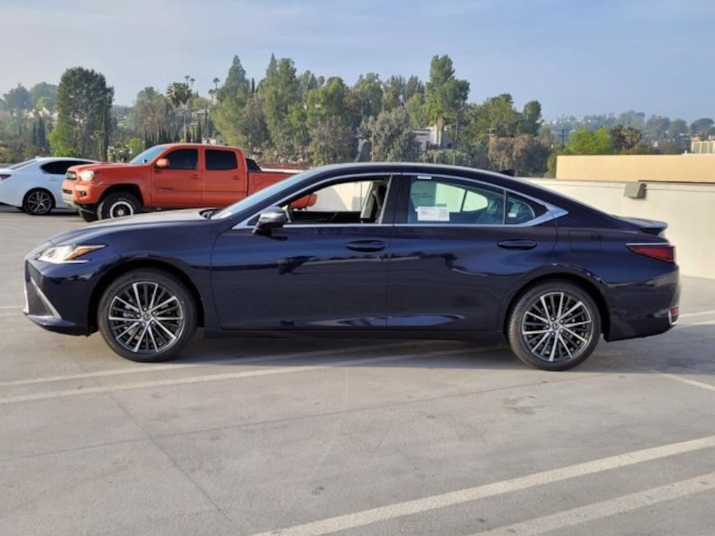New 2024 LEXUS ES 300h for Sale at Dealer Near Me Santa Monica Van Nuys