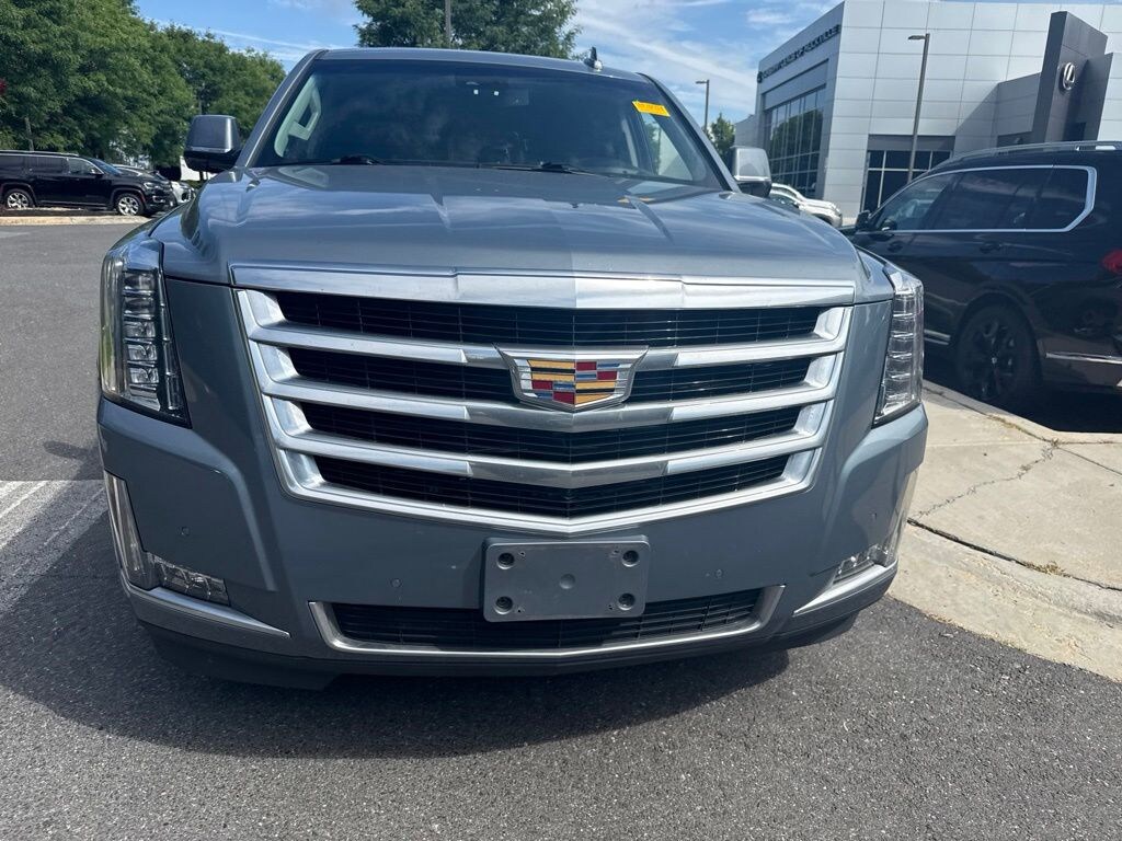 Used 2016 Cadillac Escalade Luxury SUV