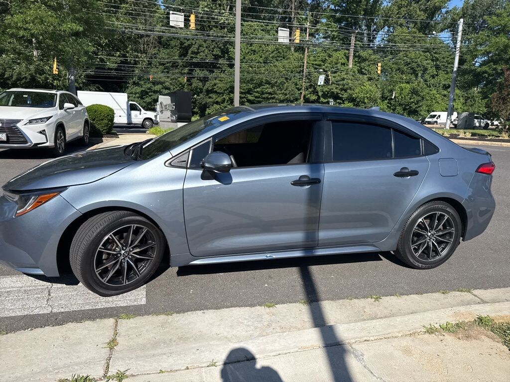 Used 2022 Toyota Corolla LE Sedan