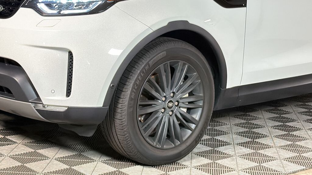 Used 2020 Land Rover Discovery HSE Luxury SUV
