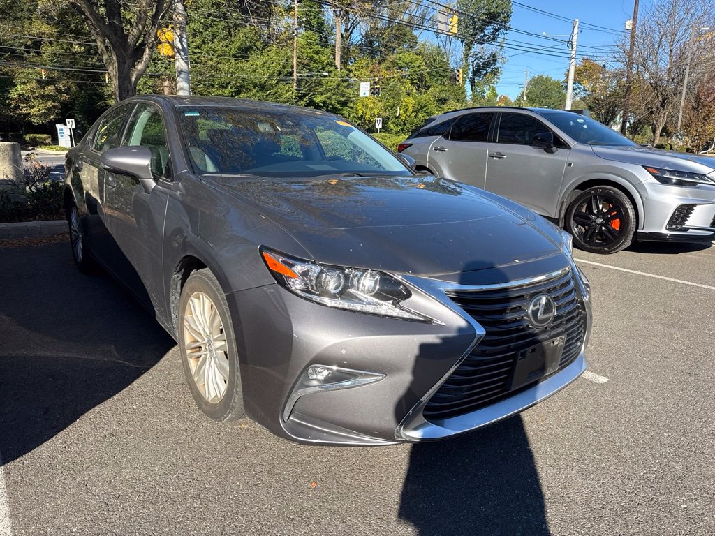 2017 Lexus ES