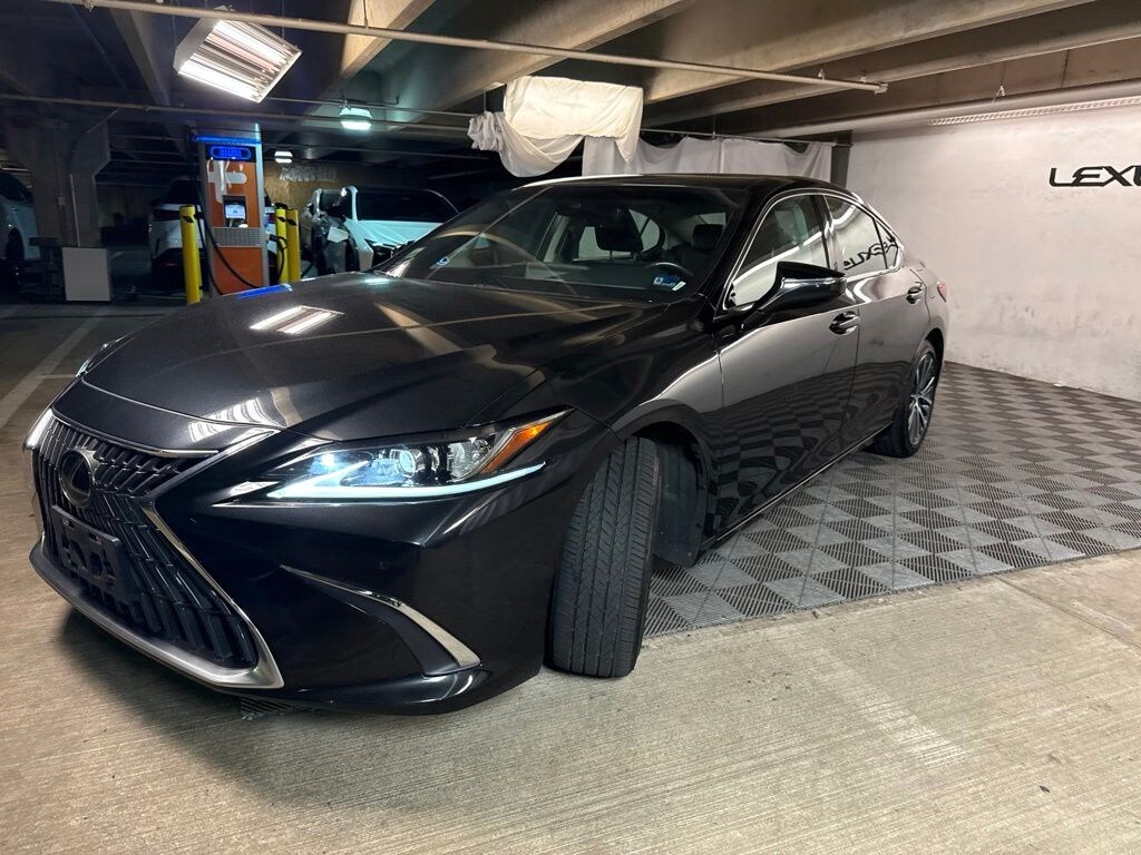 Used 2022 Lexus ES 350 Sedan