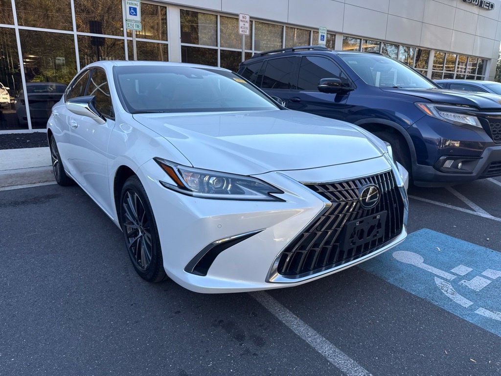 2025 Lexus ES Hybrid