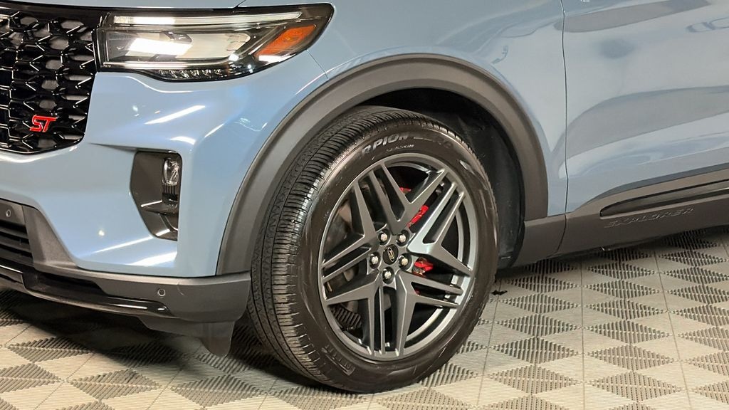 Used 2025 Ford Explorer ST SUV