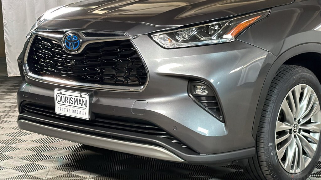 Used 2022 Toyota Highlander Hybrid Platinum SUV