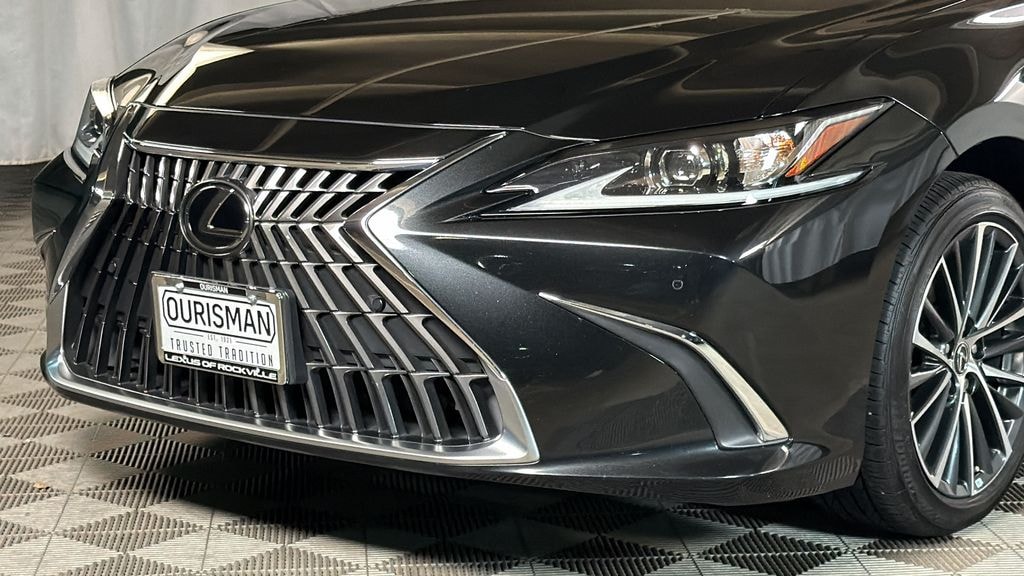 Used 2022 Lexus ES 350 Sedan