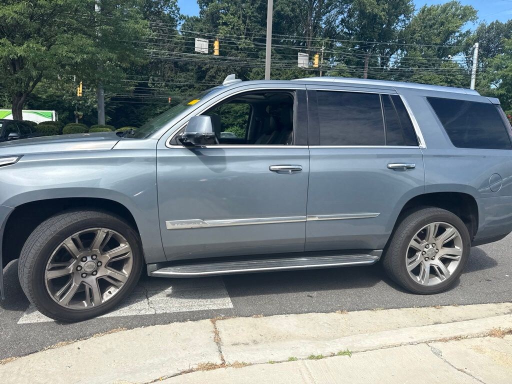 Used 2016 Cadillac Escalade Luxury SUV