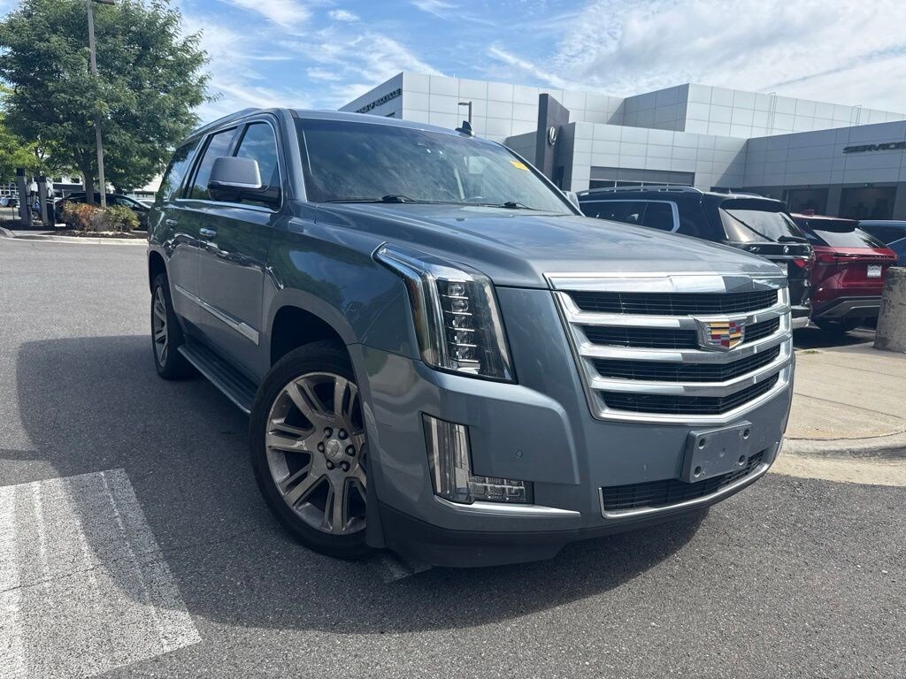 Used 2016 Cadillac Escalade Luxury SUV