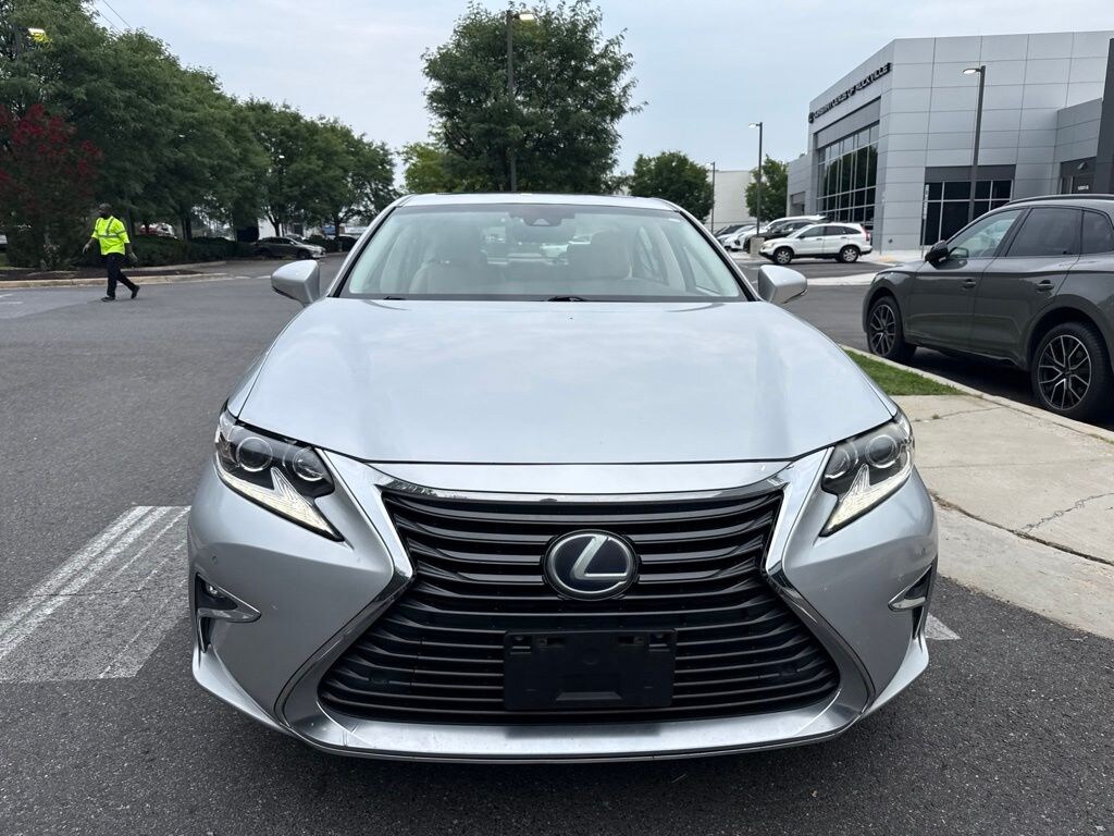 Used 2016 Lexus ES 300h Luxury PKG Sedan
