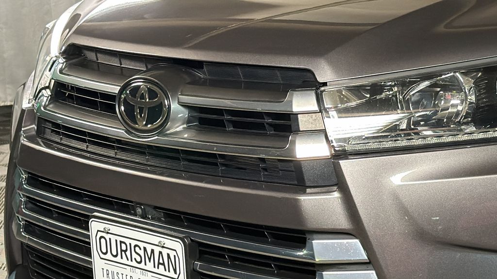 Used 2019 Toyota Highlander Limited Platinum SUV