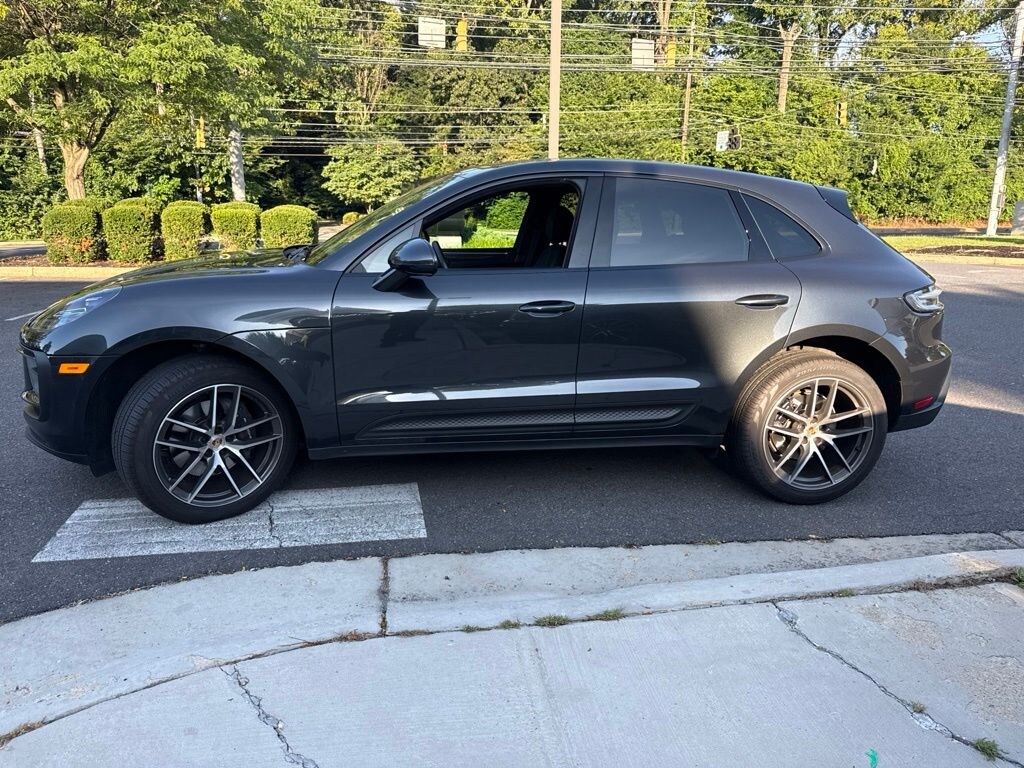 Used 2024 Porsche Macan T SUV