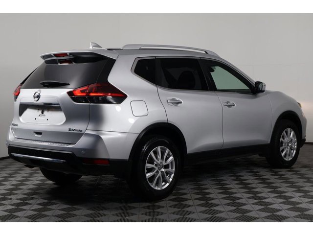 2019 Nissan Rogue SV photo 4