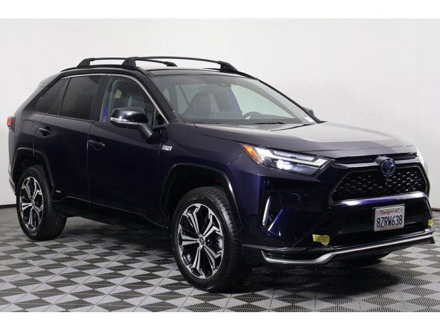 2022 Toyota RAV4 Prime XSE Premium photo 2